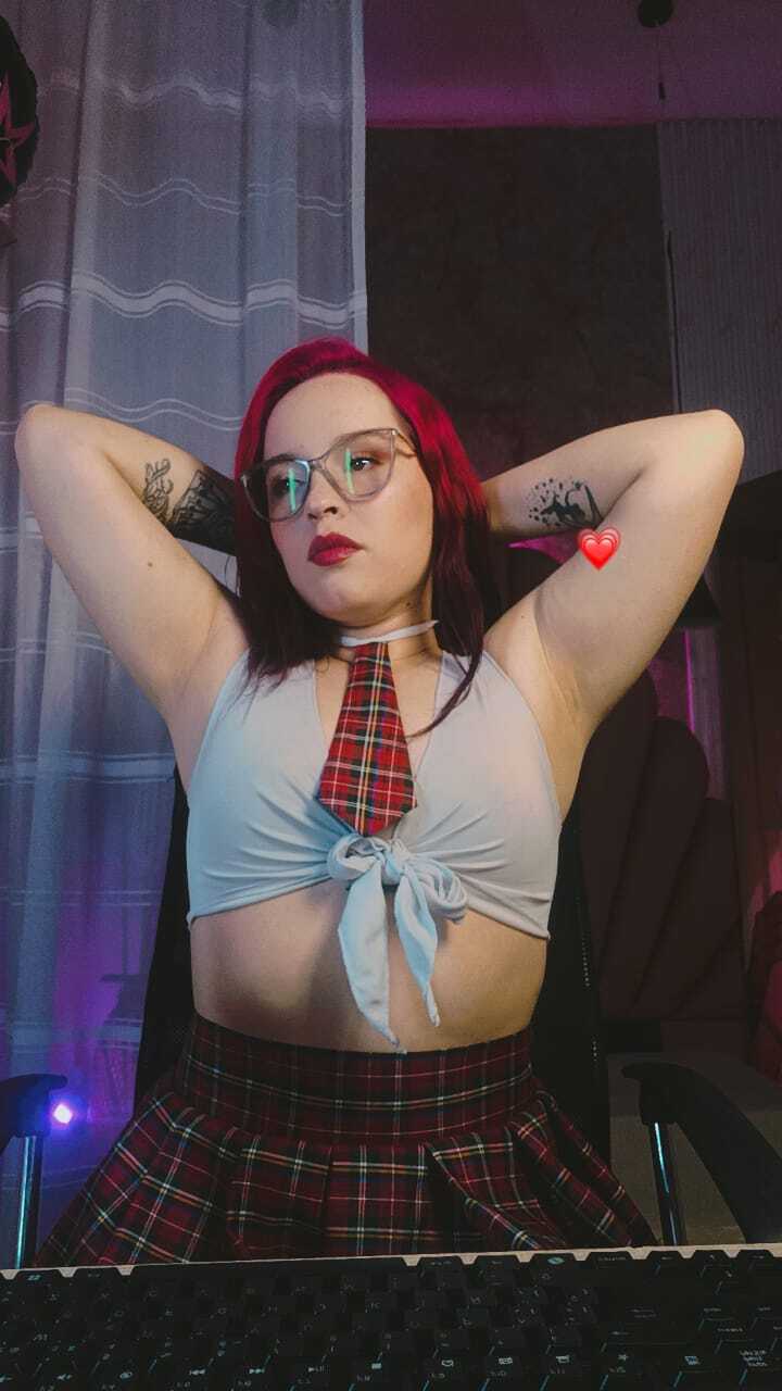 Performer AgathaBms Photo 8