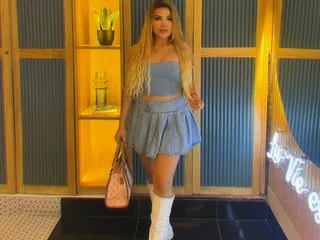 Imagen de perfil de modelo de cámara web de Nana_8