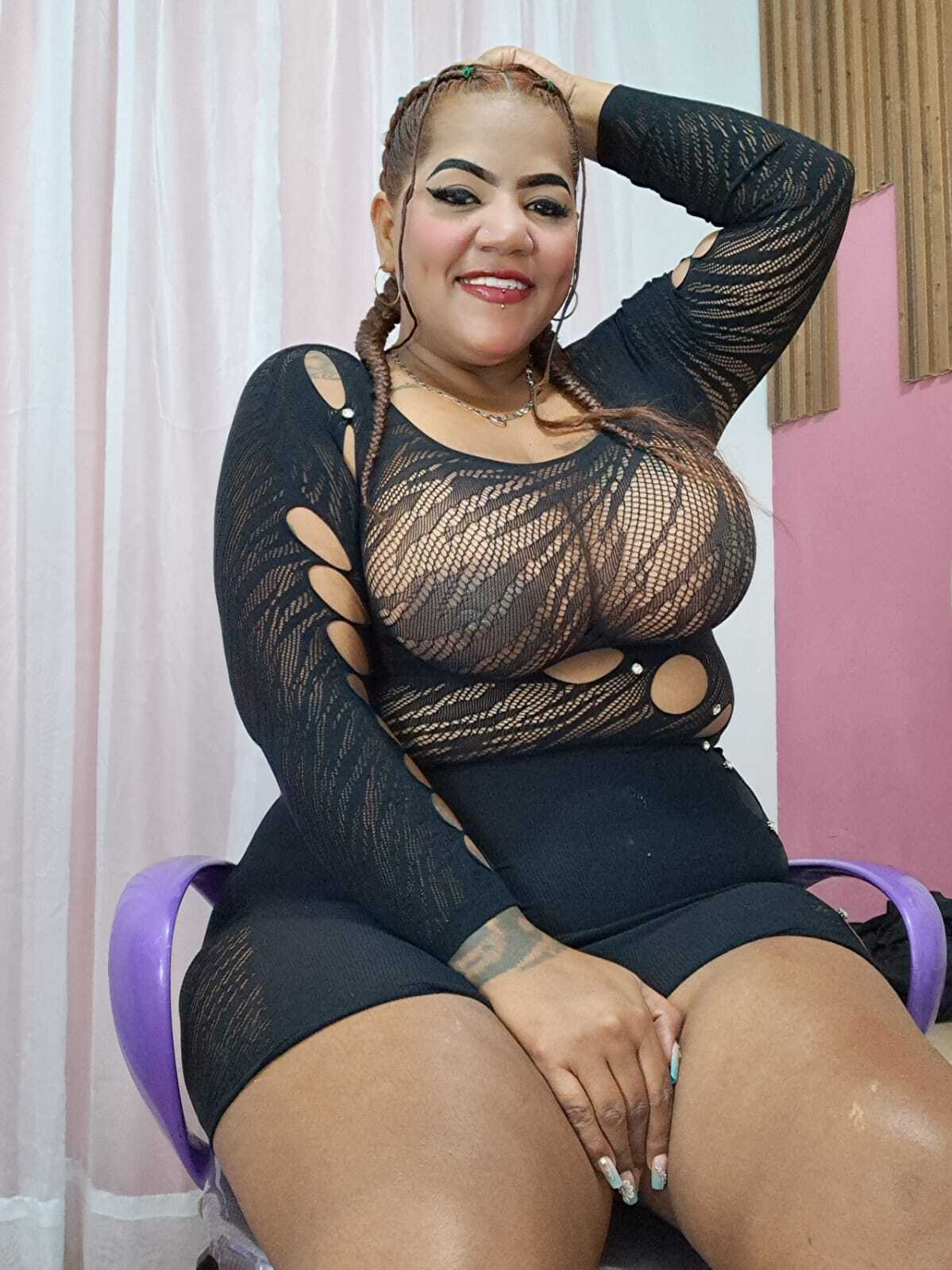 Interprete gisell_bigboobs Foto 3