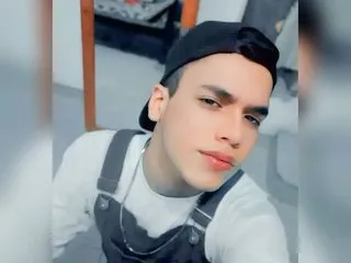 Imagen de perfil de modelo de cámara web de Sex_master_and_young19