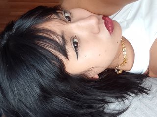 Image de profil du modèle de webcam Nina_Dolly