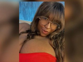 Image de profil du modèle de webcam Mely_Foxxter