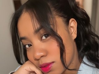 Imagen de perfil de modelo de cámara web de Kendrakaramelito