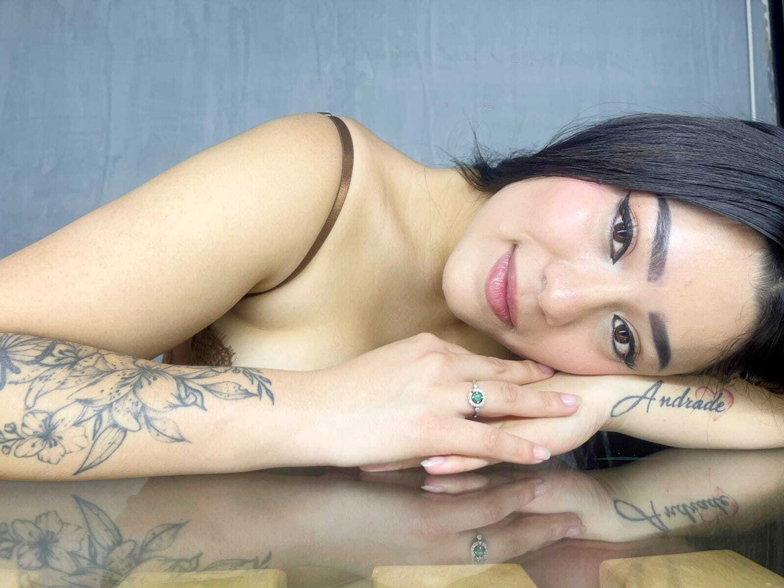 Artiest SoyMiaCollins Foto 1