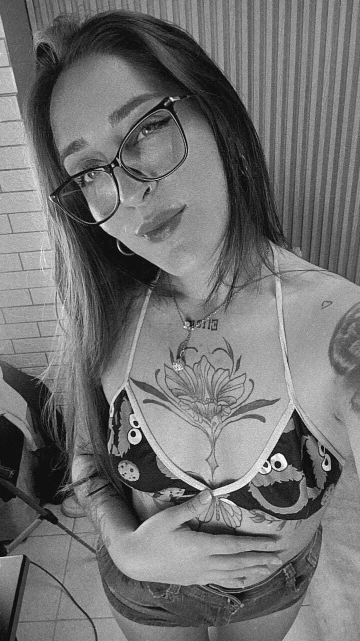 Artist VelvetGreen Foto 2