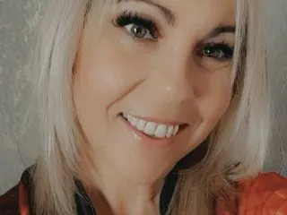 Foto de perfil de modelo de webcam de RoyalAnnaX