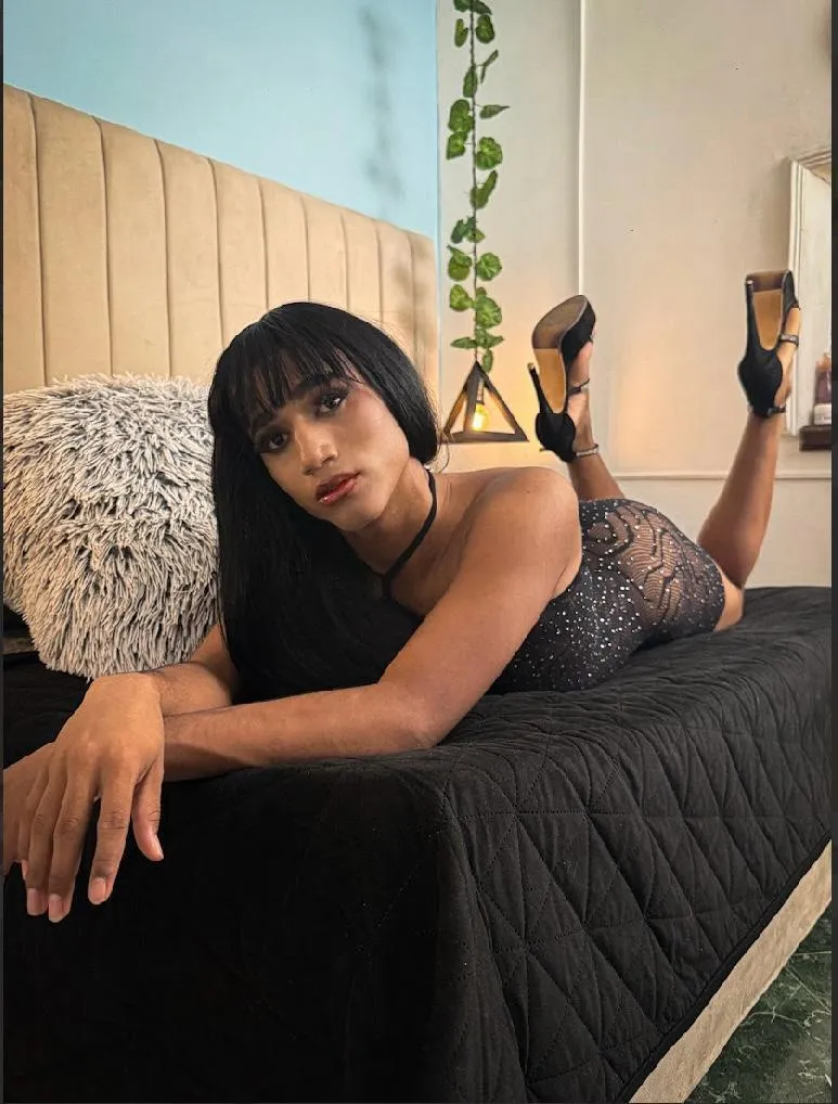 Performer ThaliaMoon19 Photo 12