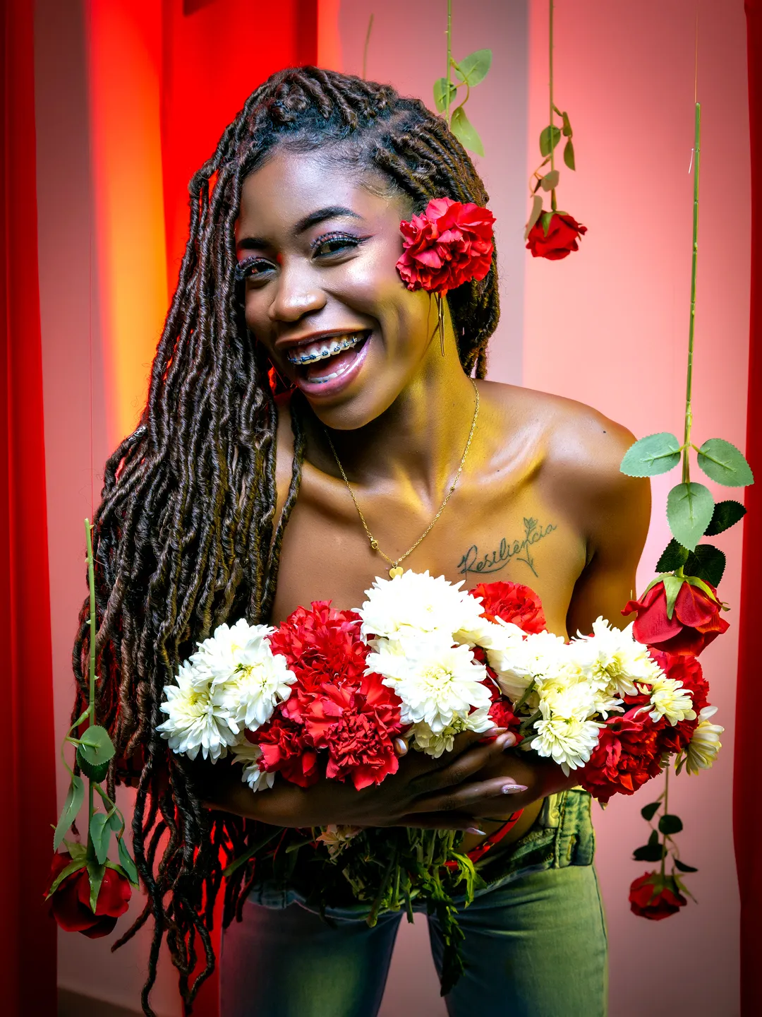 Performer MichellePose Photo 6