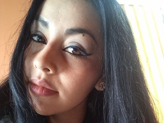 Image de profil du modèle de webcam amaraleoncm