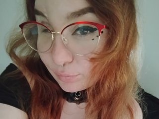 Image de profil du modèle de webcam MaeveeBabee