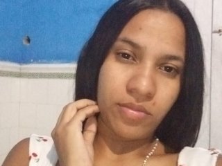 Imagen de perfil de modelo de cámara web de ElaraKnight