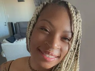 Image de profil du modèle de webcam QueenAmazonianP