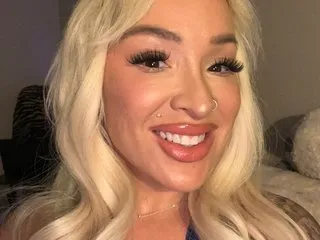 Imagen de perfil de modelo de cámara web de CutieCrushXO