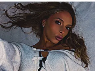 Image de profil du modèle de webcam YaraYummyXO