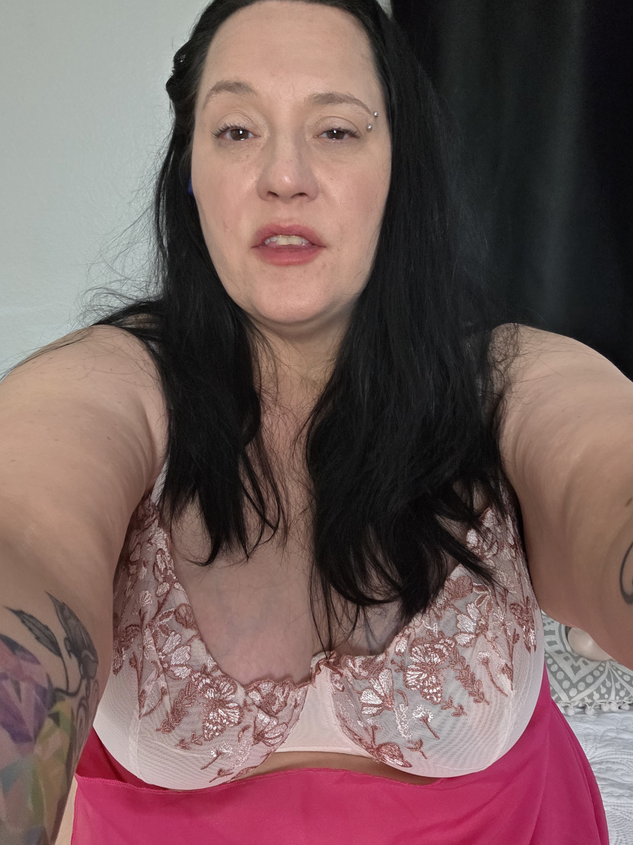 Performer Hotwife4youtosee Photo 10