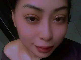 GreatSquirtTsunamii profilbild på webbkameramodell