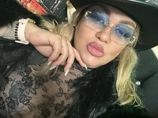 QuinnT profielfoto van cam model