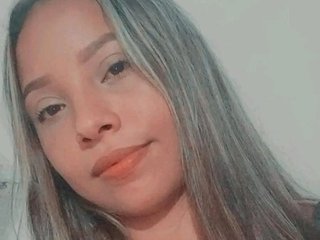 Imagen de perfil de modelo de cámara web de HarlyPassion