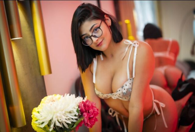 Interprete LaraMiller Foto 5