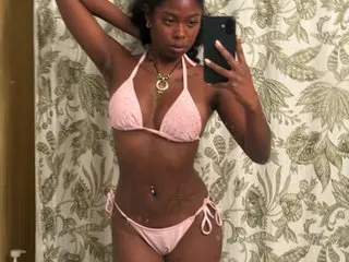 akolee profilbild på webbkameramodell