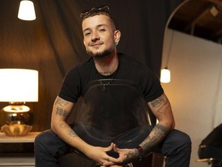 Imagen de perfil de modelo de cámara web de Neythan_Copper