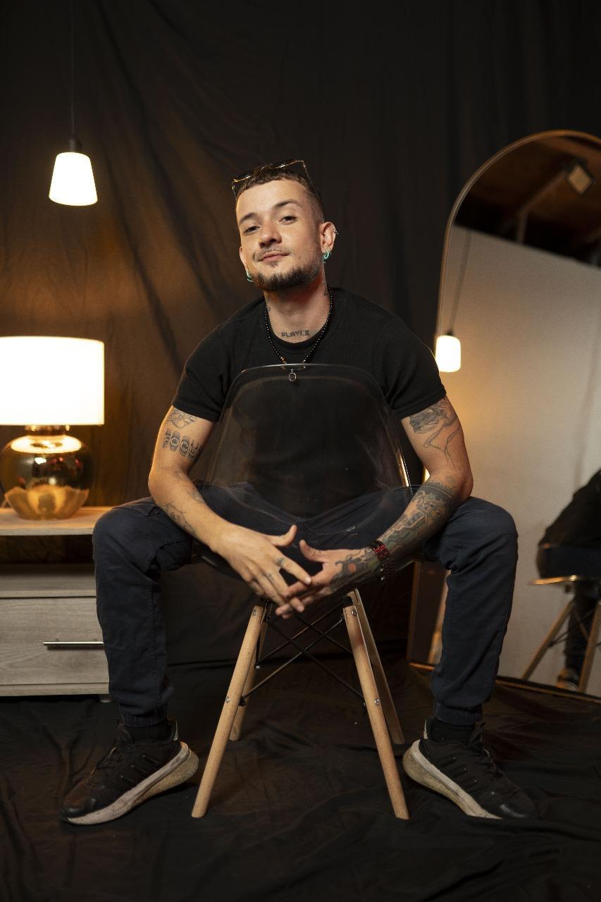 Artist Neythan_Copper Foto 4