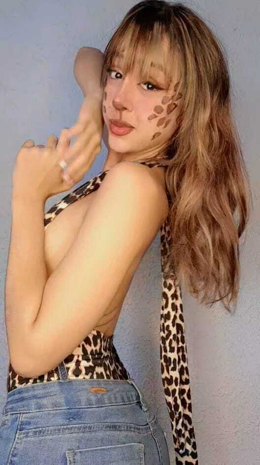 Intérprete AprilIvanov Foto 7