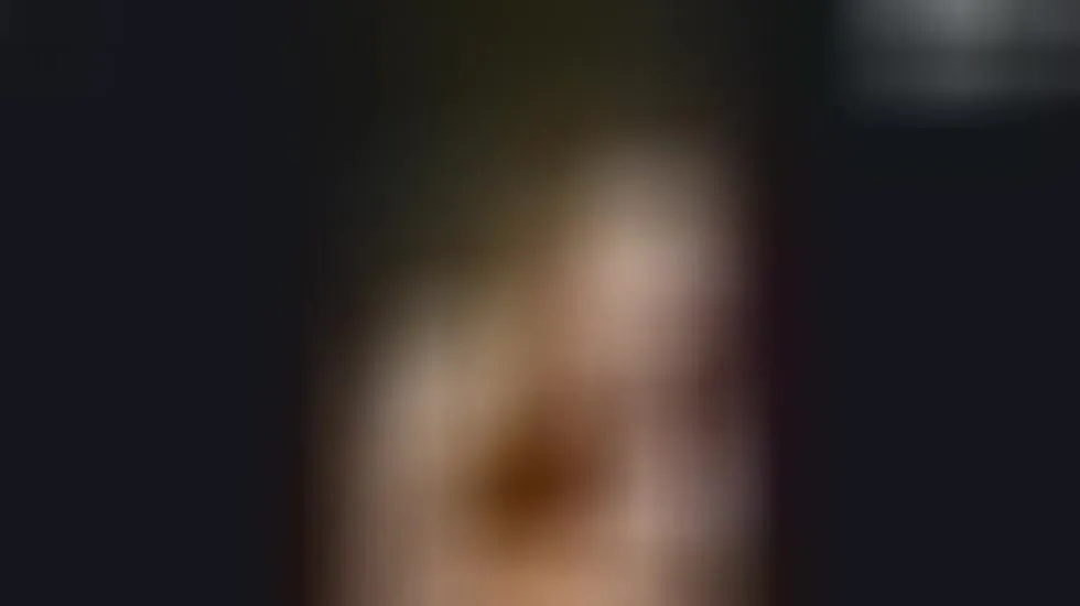 Intérprete Elliepixiee Video 1