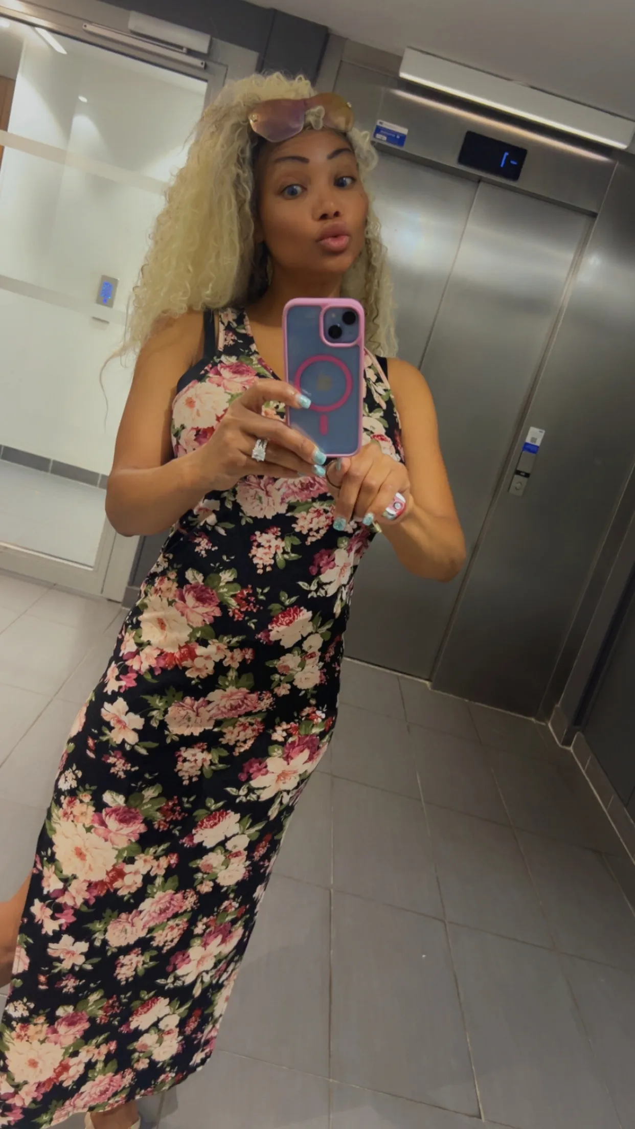 Artista AylaStrange Foto 4