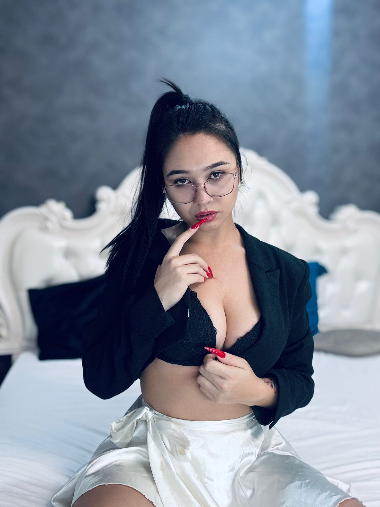 Performer VivianeFox Photo 2