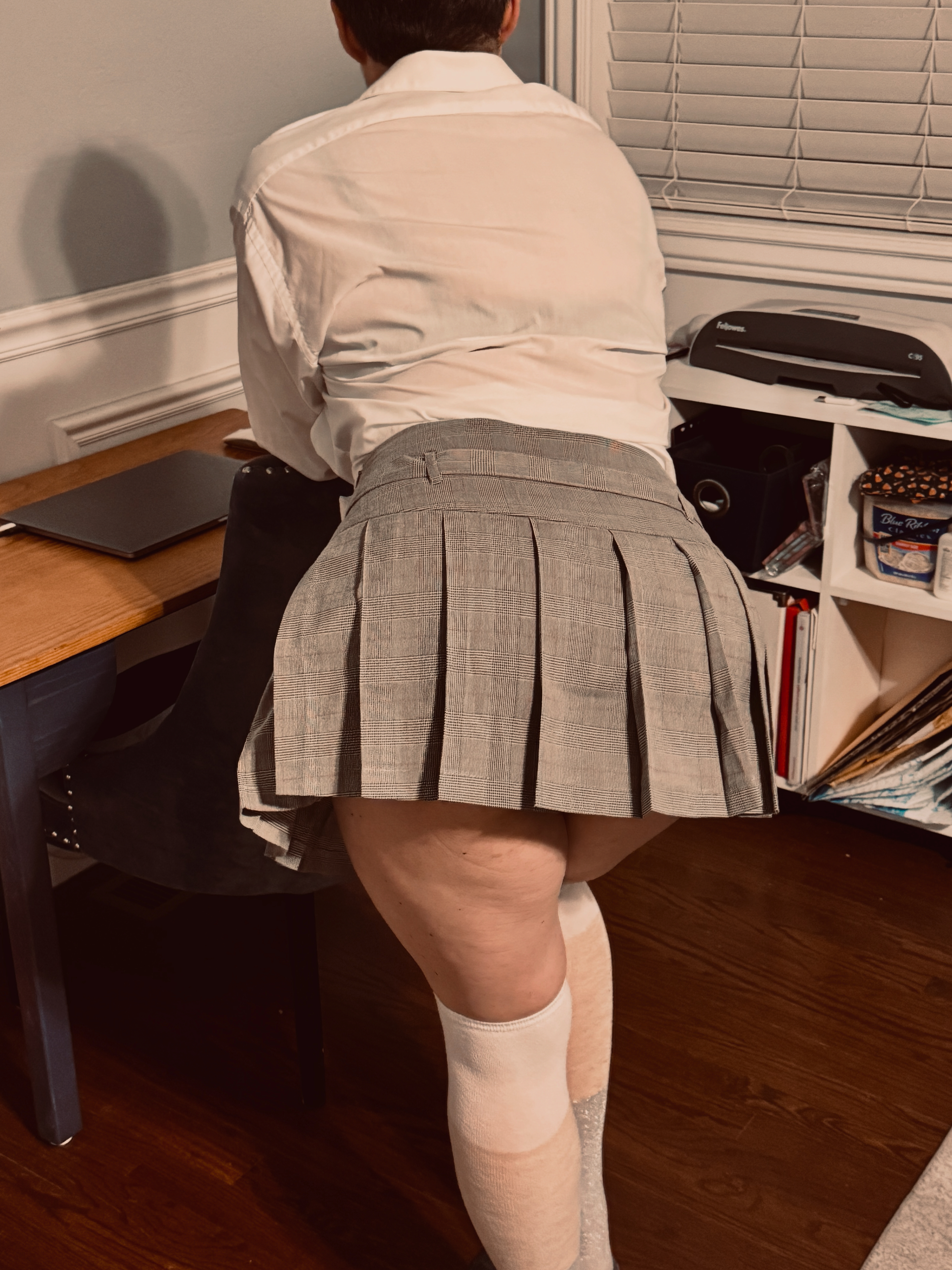 Performer StrongSoftSexy Photo 10