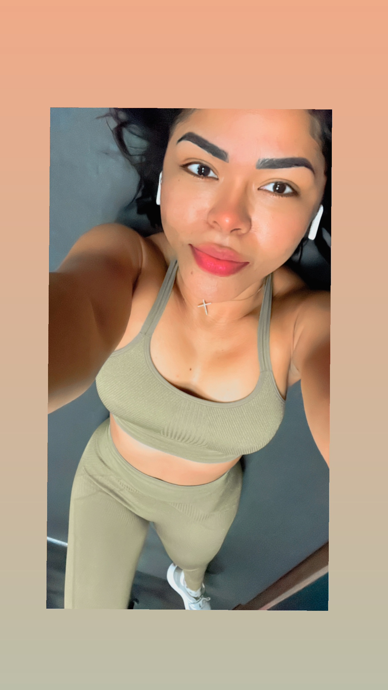 Interprete BrunetteBrazilian Foto 2