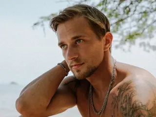 yourmars immagine del profilo del modello di cam