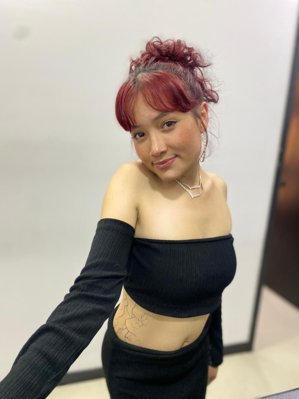 Intérprete AnnyyBloom Foto 3