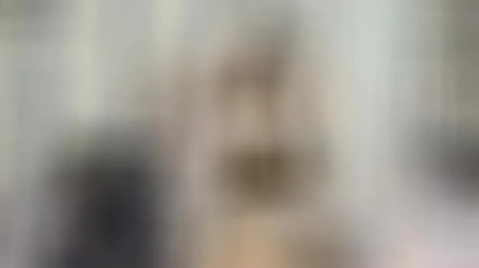Utøver SarahVal Video 1