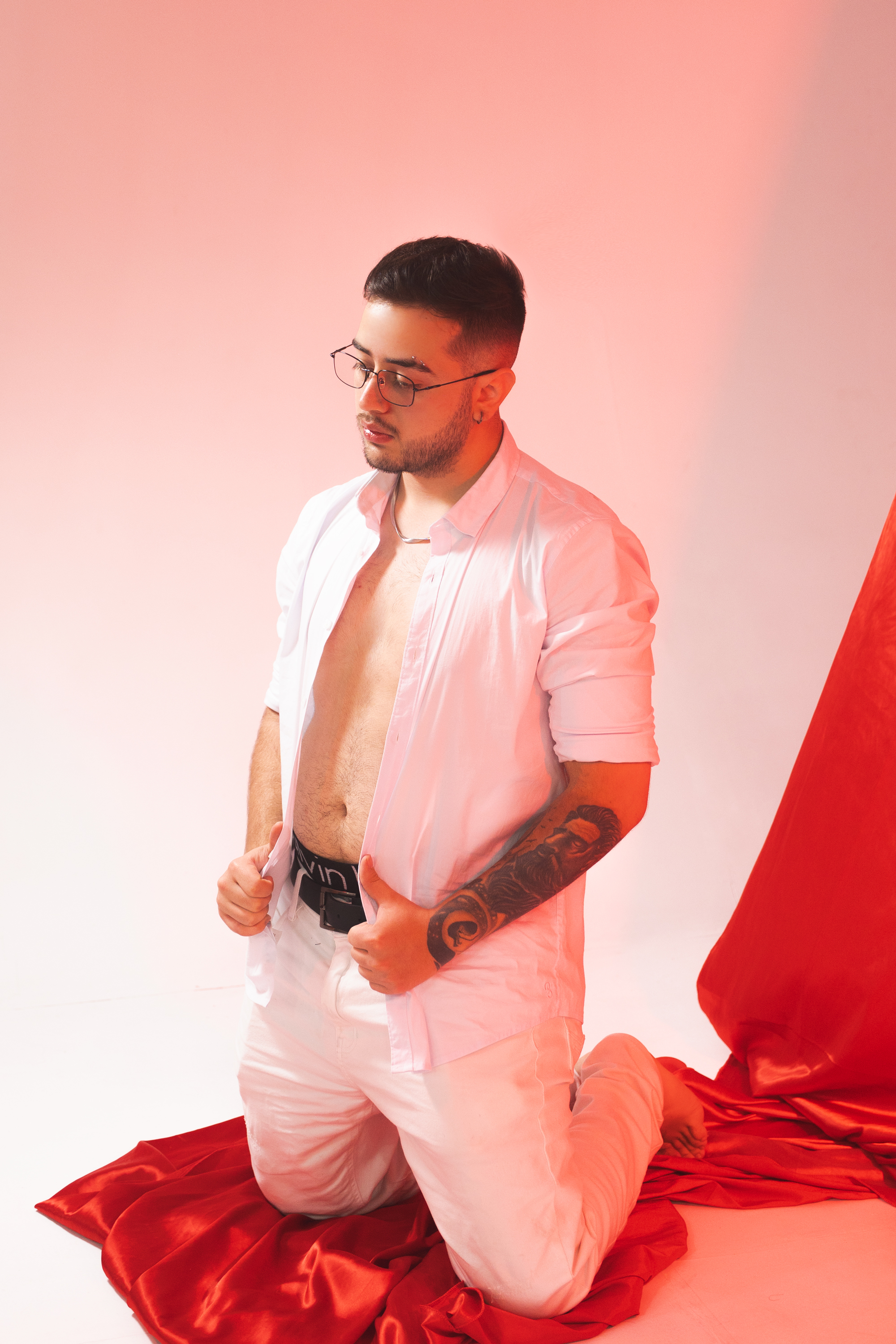 Performer Ethan_Greys Photo 7