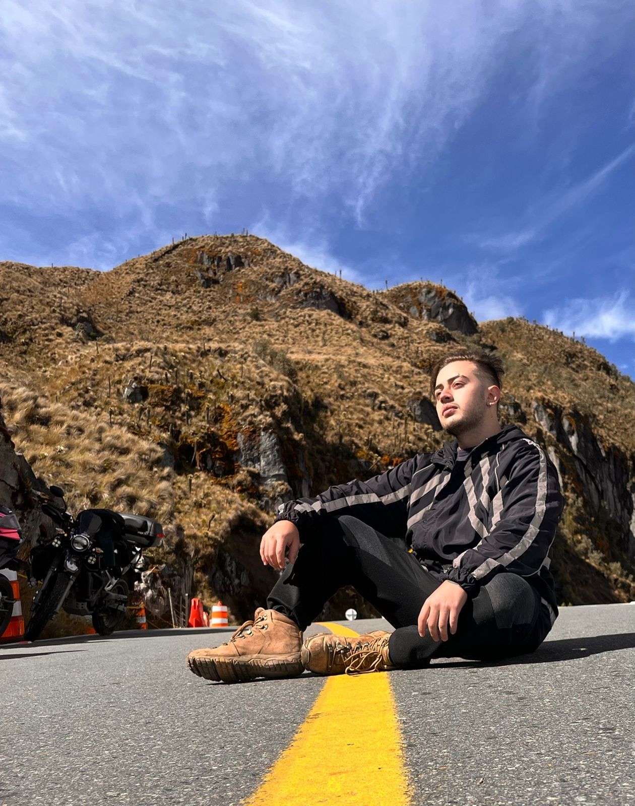 Performer Ethan_Greys Photo 1