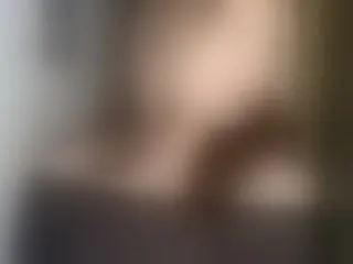 Image de profil du modèle de webcam KiikiLovee