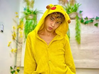 TwinkkGuyy cam model profile picture