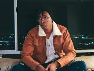 Image de profil du modèle de webcam troyhank