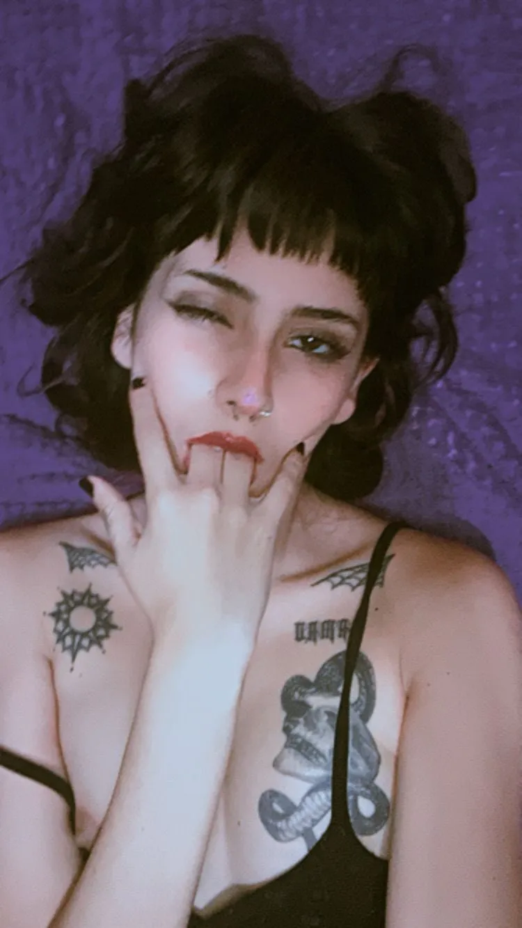 Performer Ethlox_xxx Photo 4