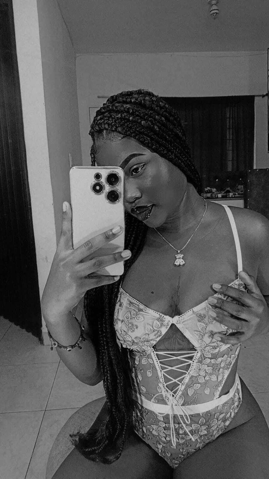 Artist ThianaTaylor Foto 6