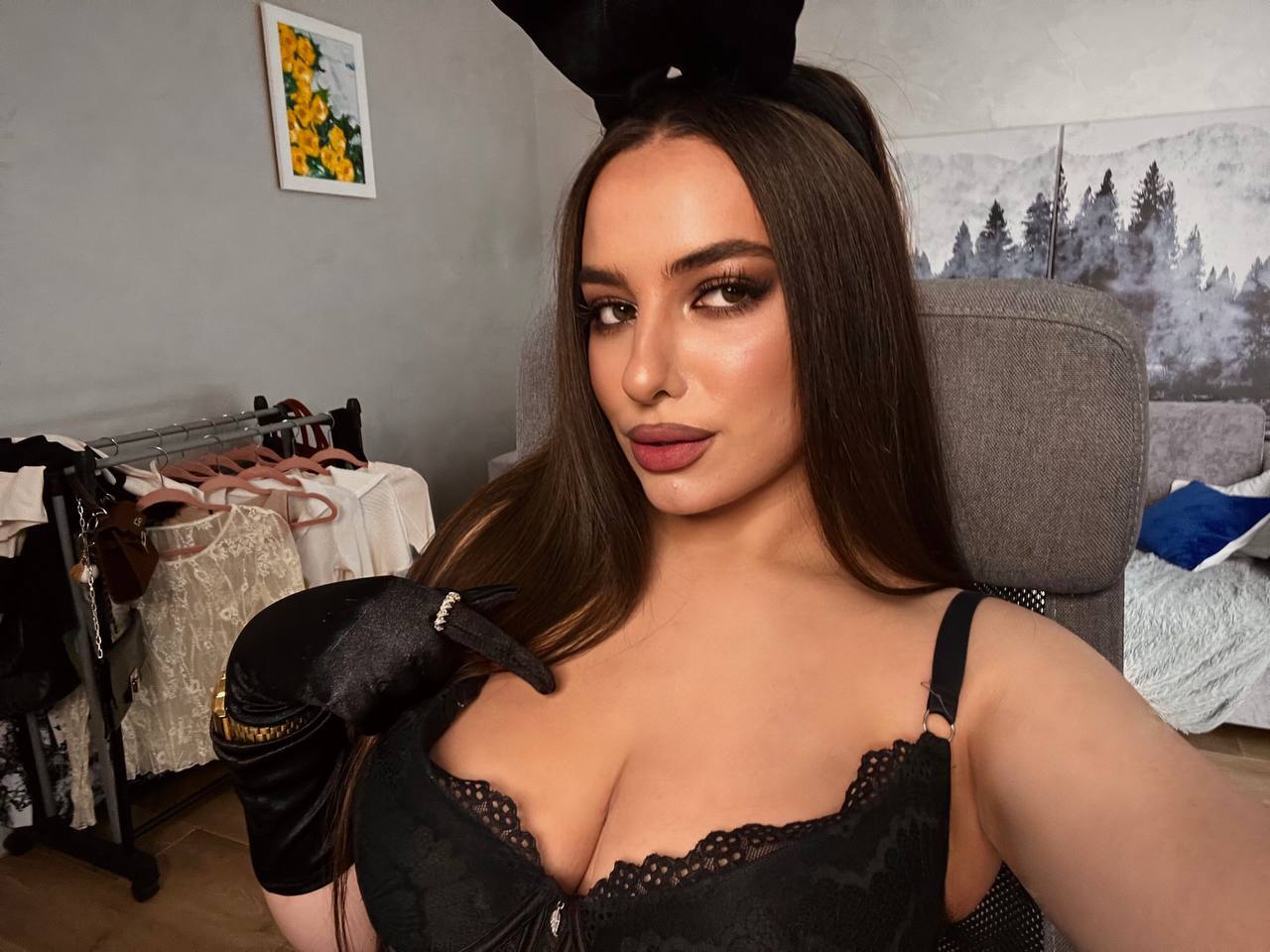 Performer JasminSanderss Photo 1