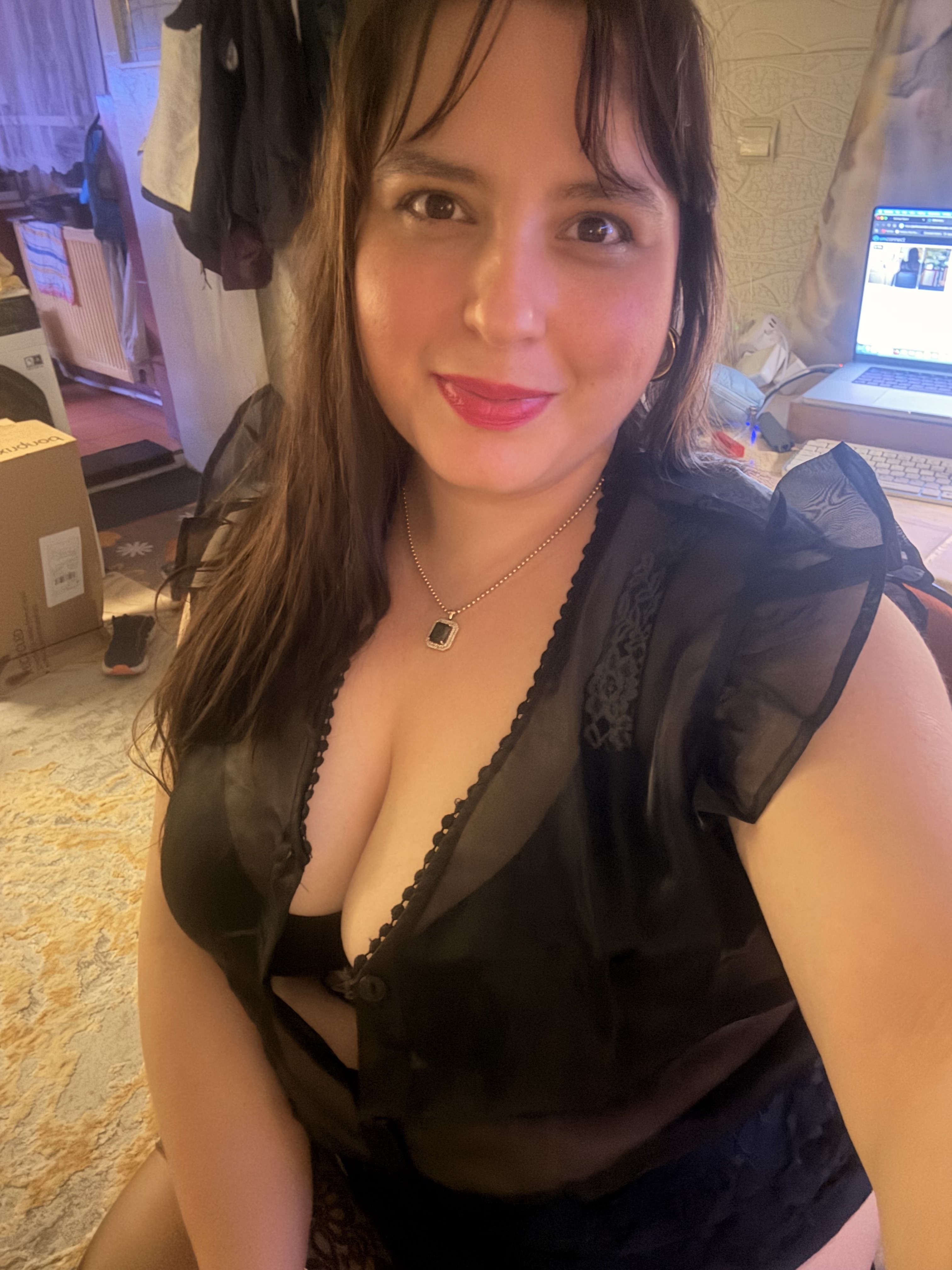 Performer HottieAnabelle Photo 3