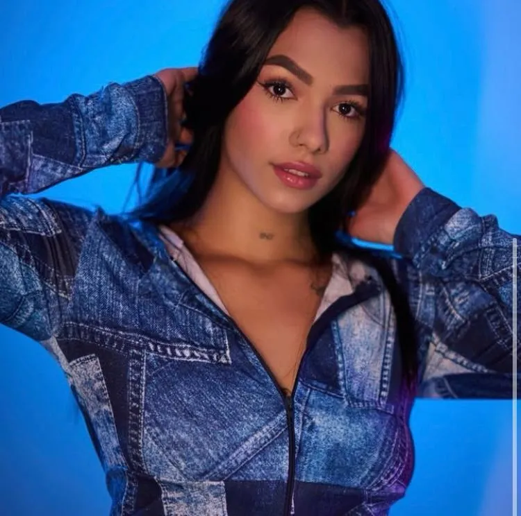 Artista KloeWatson Foto 5