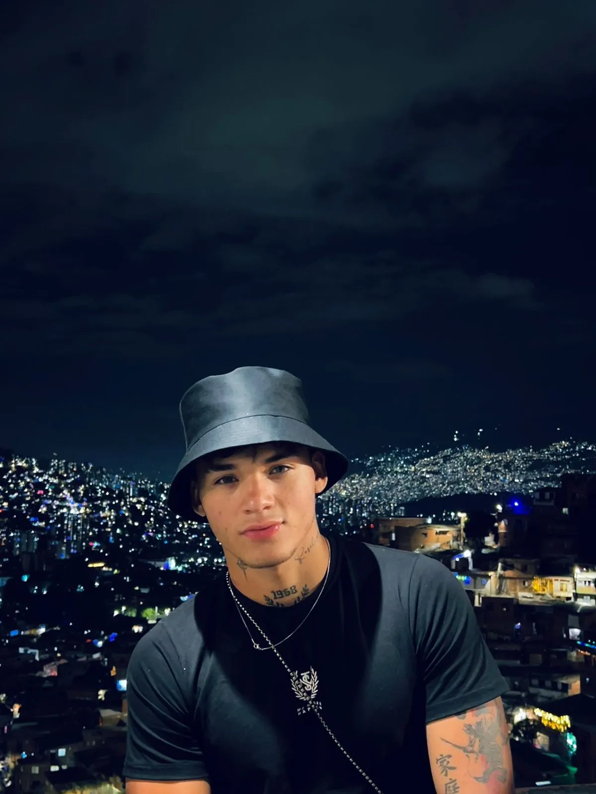 Interprete Iron_tous Foto 1