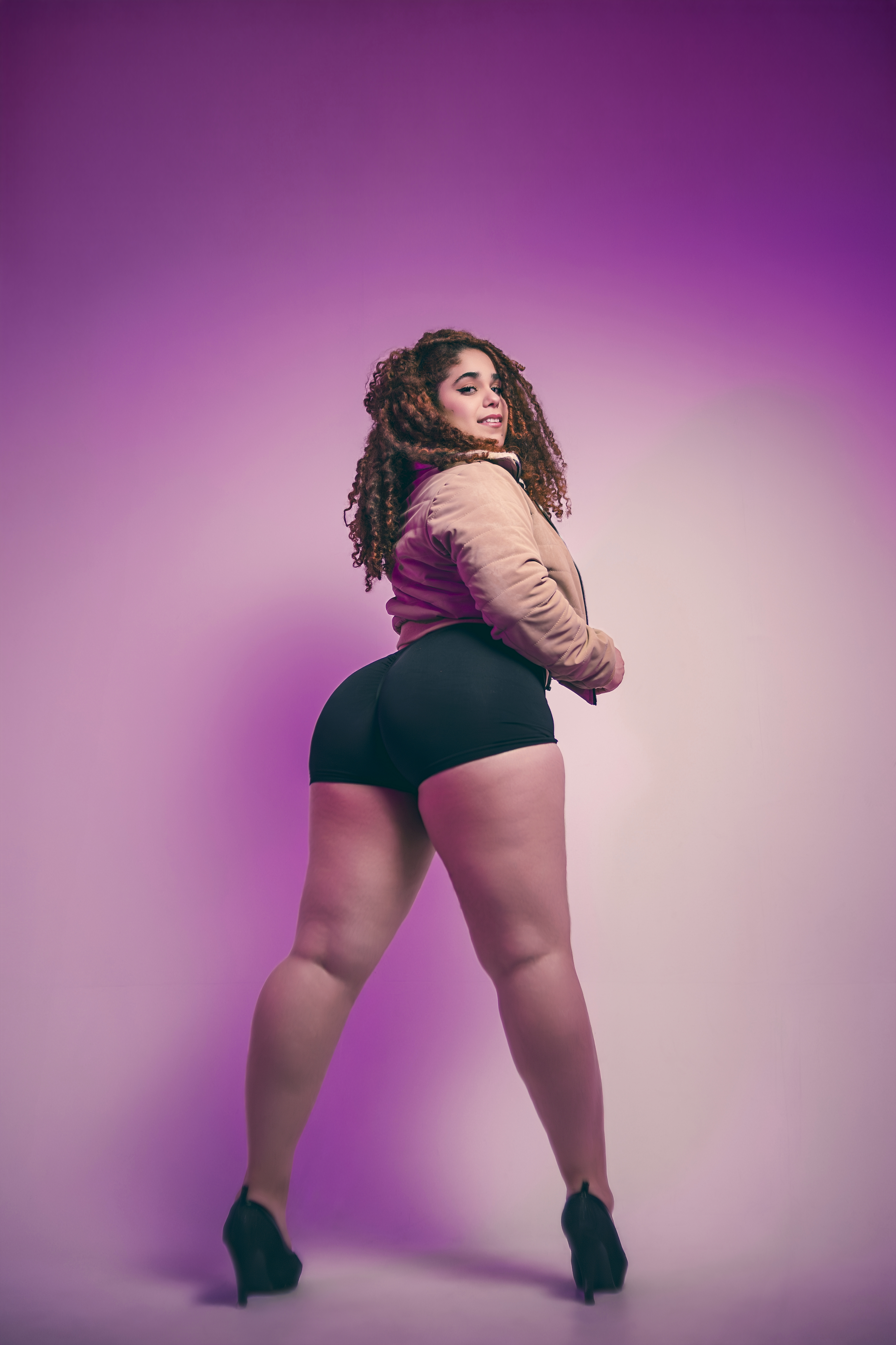 Intérprete NinnaCurly Foto 3