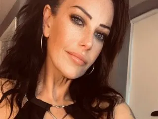 SensationalMya77 profilbild på webbkameramodell