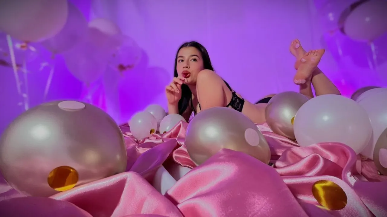 Performer IrisBlaiir Photo 6