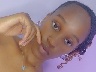 Image de profil du modèle de webcam Bustyliice